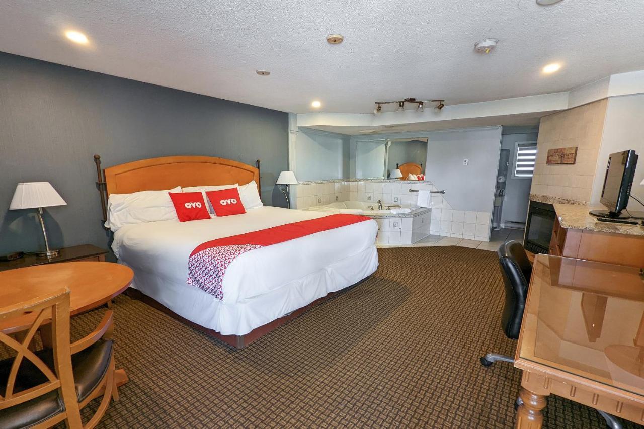 First Canada Hotel Cornwall Hwy 401 On Exteriör bild